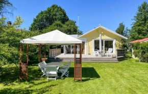 2 Bedroom Amazing Home In Frillesås